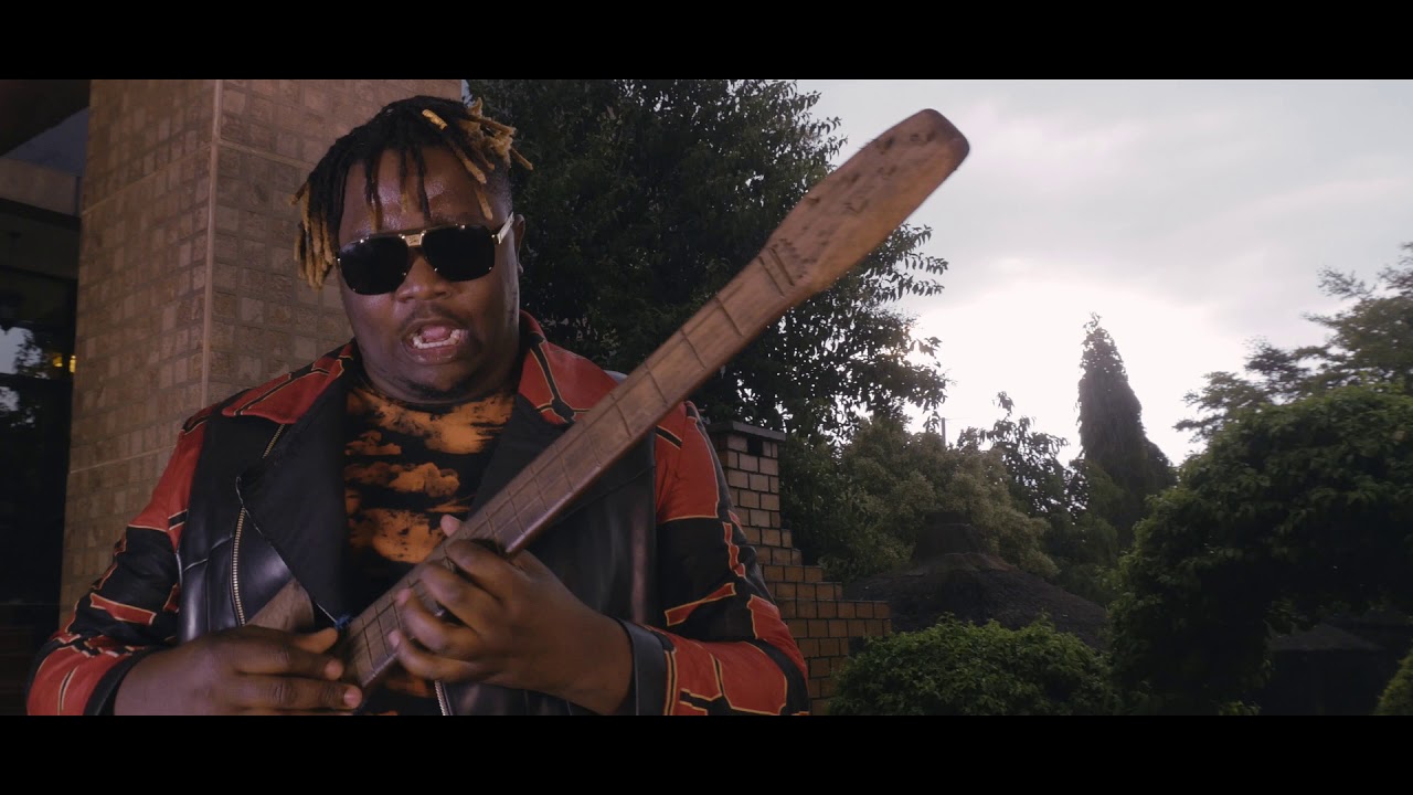 VIDEO: Chester - "Banjo"