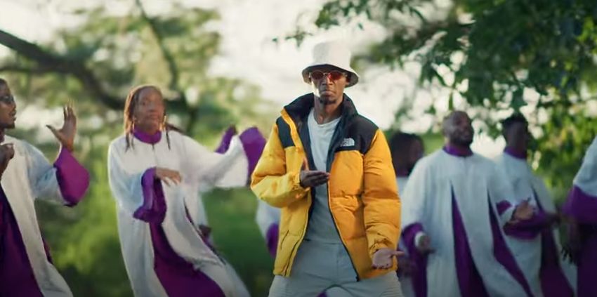 Macky2 Ft. Yo Maps - Teti Ndabe Video