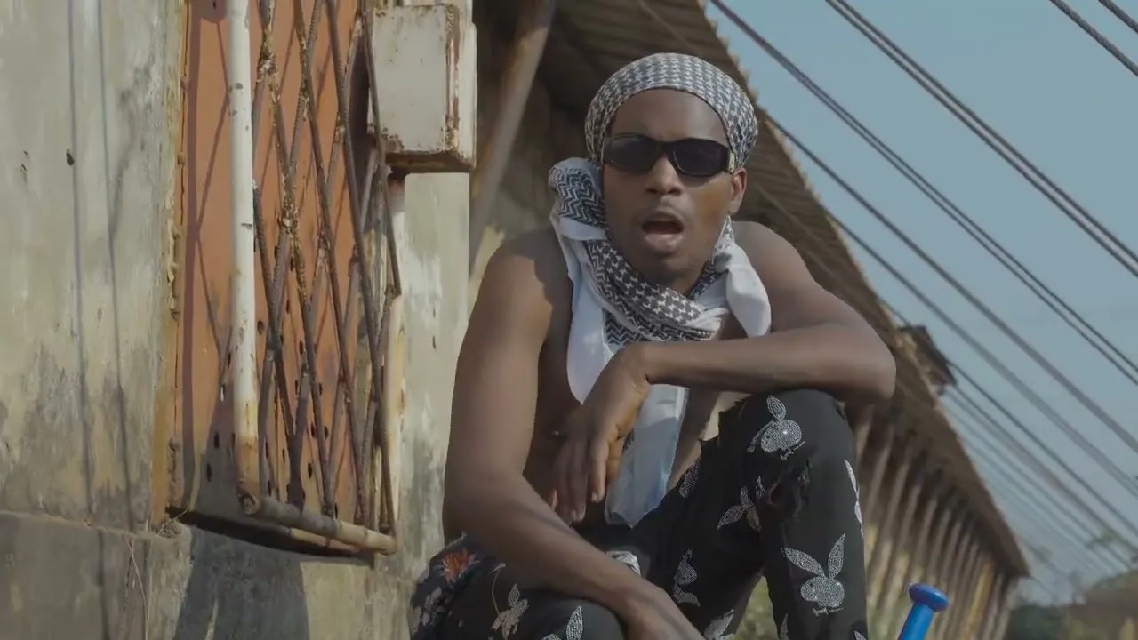 Y Celeb – Wrong Button (Freestyle) Video