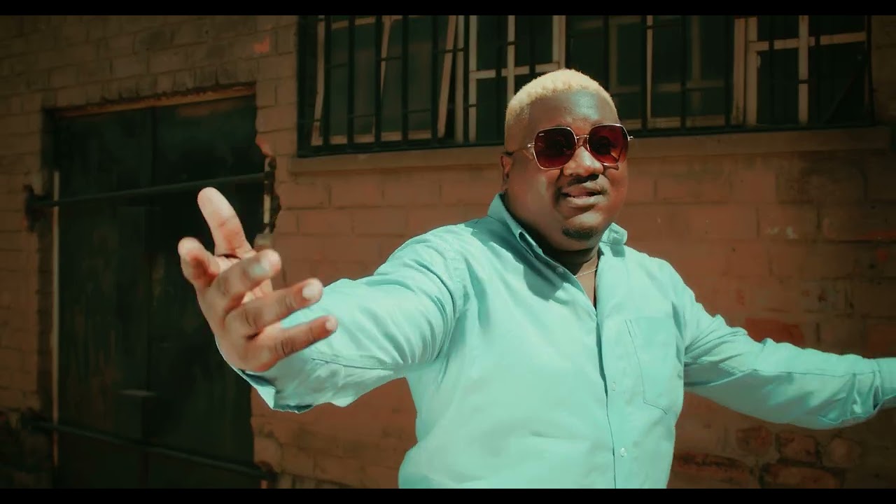 Kiss B Sai Baba Ft. Aksik - Perfect Video