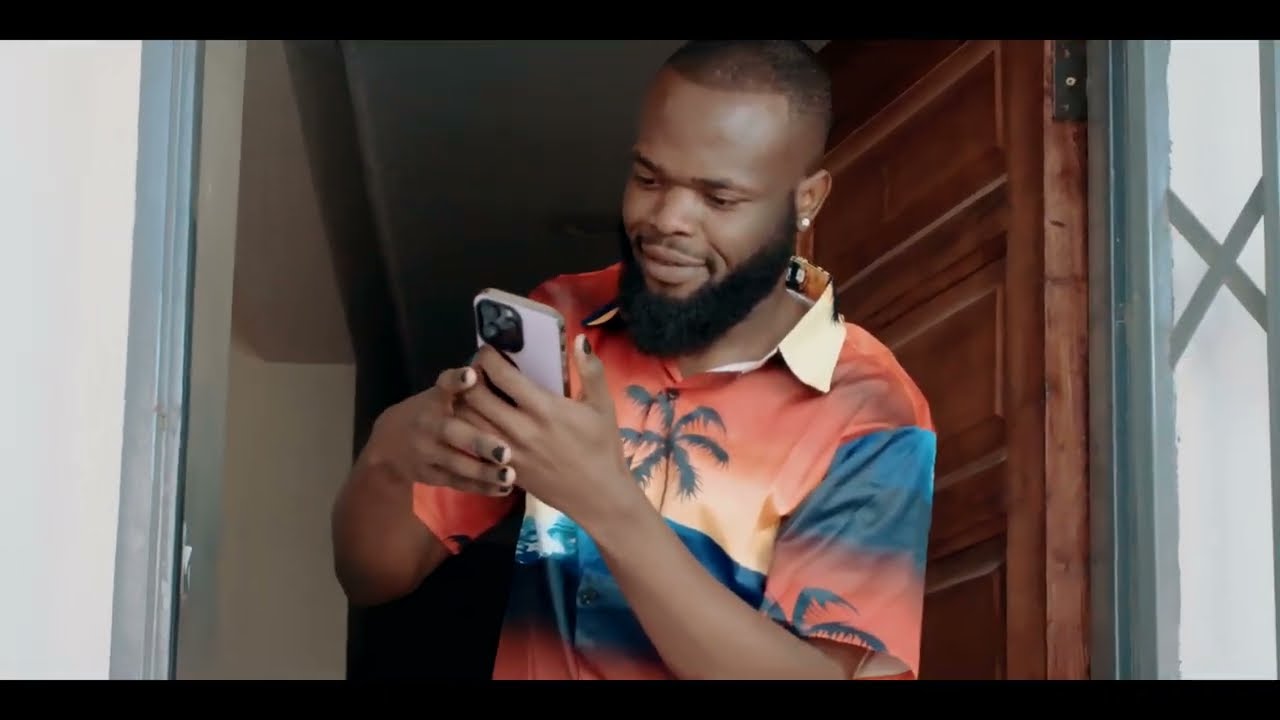 Umusepela Crown – Questionable Video